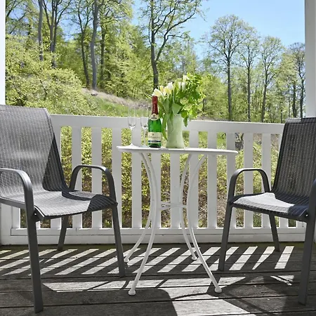 Apartment Ferienwohnung-11-fuer-4-personen-strandnah-in-sellin-auf-ruegen-villa-celia-wlan-sauna Sellin (Rugen)